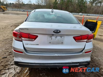Zdjęcie 6 z 12 samochodu: 2020 KIA OPTIMA LX VIN:5XXGT4L33LG388931 - miniatura