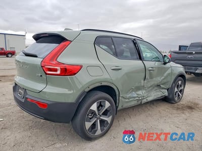Trzecie zdjęcie samochodu z tyłu: 2024 VOLVO XC40 CORE VIN:YV4L12UK1R2364461 - miniatura