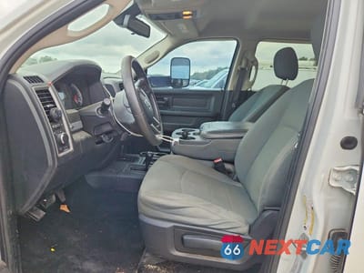 Zdjęcie 7 z 12 samochodu: 2015 RAM 4500 ST VIN:3C6TR5CT3FG547474 - miniatura