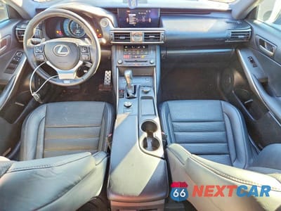 Zdjęcie 8 z 11 samochodu: 2019 LEXUS IS VIN:JTHBA1D21K5088634 - miniatura