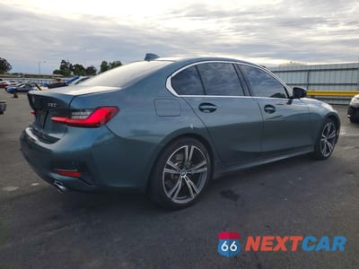 Trzecie zdjęcie samochodu z tyłu: 2021 BMW 330I VIN:3MW5R1J09M8B76442 - miniatura