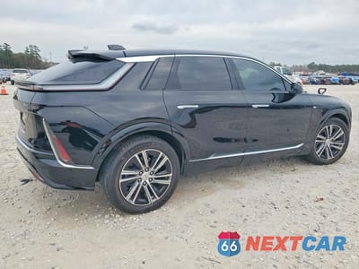 Trzecie zdjęcie samochodu z tyłu: 2024 CADILLAC LYRIQ LUXURY VIN:1GYKPPRK7RZ120513 - miniatura