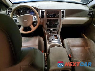 Zdjęcie 8 z 11 samochodu: 2008 JEEP GRAND CHEROKEE LAREDO VIN:1J8HR48N58C169000 - miniatura