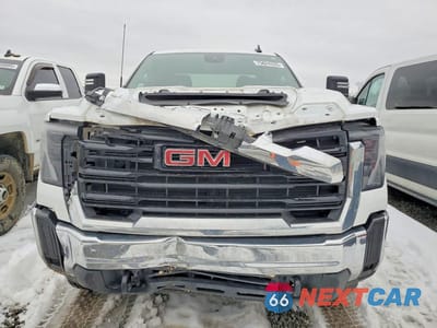 Piąte zdjęcie samochodu w środku: 2024 GMC SIERRA K2500 HEAVY DUTY VIN:1GT49LEY8RF421658 - miniatura