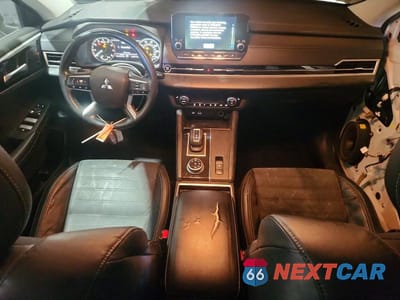 Zdjęcie 8 z 13 samochodu: 2022 MITSUBISHI OUTLANDER SE VIN:JA4J4UA82NZ080354 - miniatura