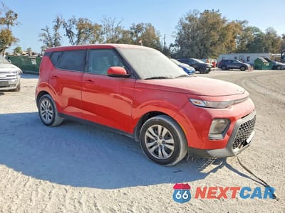 Czwarte zdjęcie samochodu z boku: 2021 KIA SOUL LX VIN:KNDJ23AU0M7142931 - miniatura