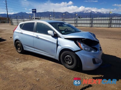 Czwarte zdjęcie samochodu z boku: 2013 HYUNDAI ACCENT GS VIN:KMHCT5AEXDU097990 - miniatura