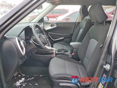 Zdjęcie 7 z 12 samochodu: 2021 KIA SOUL LX VIN:KNDJ23AU8M7779887 - miniatura