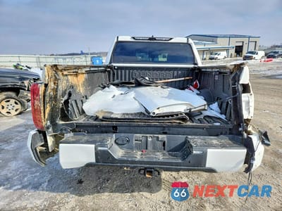 Zdjęcie 6 z 11 samochodu: 2024 TOYOTA TUNDRA CREWMAX SR VIN:5TFLA5DB5RX204591 - miniatura