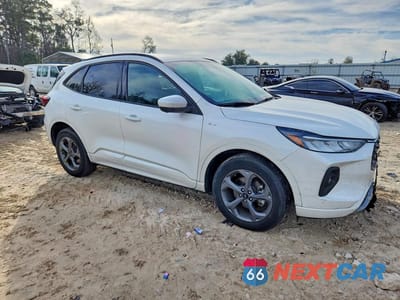 Czwarte zdjęcie samochodu z boku: 2023 FORD ESCAPE ST LINE SELECT VIN:1FMCU9NZ9PUB34601 - miniatura