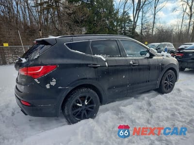 Trzecie zdjęcie samochodu z tyłu: 2014 HYUNDAI SANTA FE SPORT 2.0T VIN:5XYZU3LA3EG210126 - miniatura
