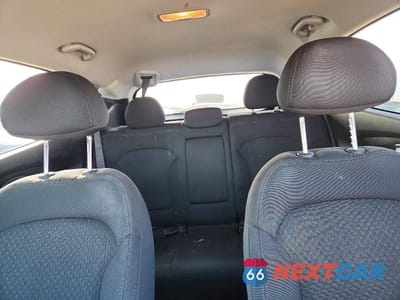 Zdjęcie 10 z 13 samochodu: 2013 HYUNDAI TUCSON GL VIN:KM8JT3AB0DU607460 - miniatura