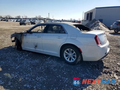 Drugie zdjęcie samochodu z przodu: 2016 CHRYSLER 300 LIMITED VIN:2C3CCAAG3GH198329 - miniatura
