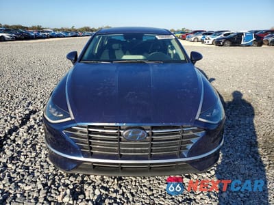 Piąte zdjęcie samochodu w środku: 2021 HYUNDAI SONATA SE VIN:5NPEG4JA4MH074658 - miniatura