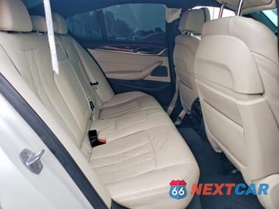 Zdjęcie 10 z 12 samochodu: 2018 BMW M550XI VIN:WBAJB9C56JB287177 - miniatura
