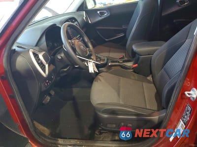 Zdjęcie 7 z 13 samochodu: 2021 KIA SOUL LX VIN:KNDJ23AUXM7778403 - miniatura
