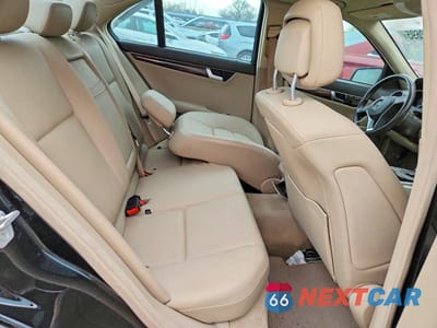 Zdjęcie 10 z 11 samochodu: 2012 MERCEDES-BENZ C 300 4MATIC VIN:WDDGF8BB9CR205140 - miniatura