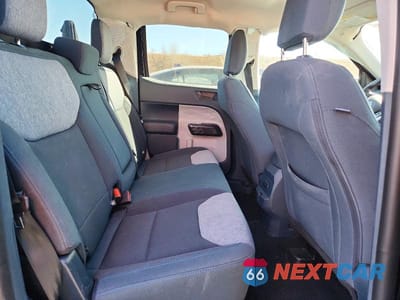 Zdjęcie 10 z 12 samochodu: 2025 FORD MAVERICK XLT VIN:3FTTW8J32SRA72873 - miniatura