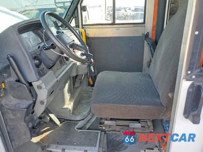 Zdjęcie 7 z 11 samochodu: 2016 ISUZU NPR VIN:JALB4T179G7W00333 - miniatura