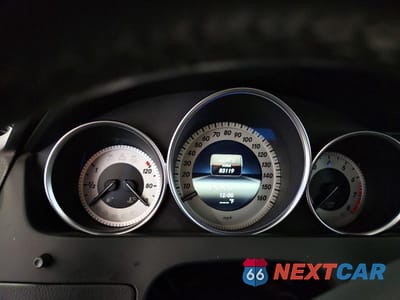 Zdjęcie 9 z 11 samochodu: 2014 MERCEDES-BENZ C 300 4MATIC VIN:WDDGF8AB4ER321592 - miniatura