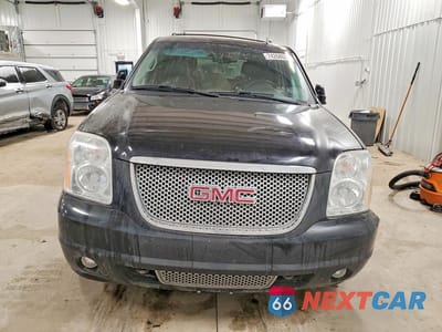 Piąte zdjęcie samochodu w środku: 2011 GMC YUKON DENALI VIN:1GKS2EEF7BR362259 - miniatura