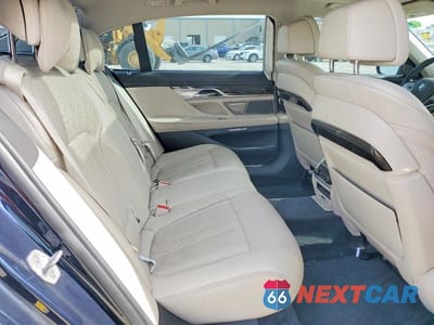 Zdjęcie 10 z 12 samochodu: 2018 BMW 740 XE VIN:WBA7J2C52JB246288 - miniatura