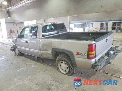 Drugie zdjęcie samochodu z przodu: 2004 GMC NEW SIERRA K1500 VIN:2GTEK19T541253067 - miniatura