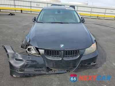 Piąte zdjęcie samochodu w środku: 2006 BMW 330 I VIN:WBAVB33566KS33612 - miniatura