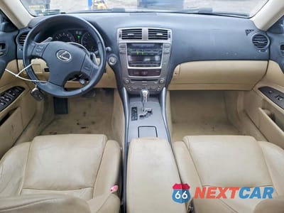 Zdjęcie 8 z 13 samochodu: 2006 LEXUS IS 350 BASE VIN:JTHBE262562003776 - miniatura
