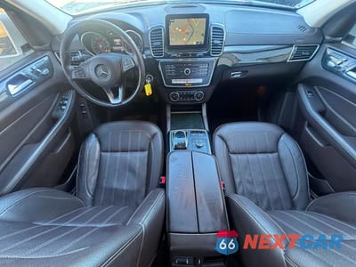 Zdjęcie 9 z 11 samochodu: 2017 MERCEDES-BENZ GLS 450 4MATIC VIN:4JGDF6EE0HA758073 - miniatura