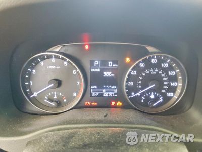 Zdjęcie 9 z 12 samochodu: 2017 HYUNDAI ELANTRA SE VIN:KMHD74LF4HU072582 - miniatura