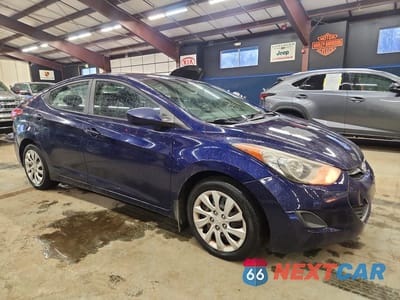 Czwarte zdjęcie samochodu z boku: 2011 HYUNDAI ELANTRA GLS VIN:5NPDH4AE3BH027601 - miniatura