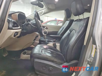 Zdjęcie 7 z 13 samochodu: 2018 CHRYSLER PACIFICA TOURING L VIN:2C4RC1BG3JR112197 - miniatura