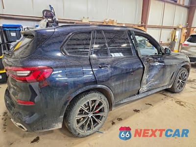 Trzecie zdjęcie samochodu z tyłu: 2021 BMW X5 XDRIVE40I VIN:5UXCR6C05M9E09986 - miniatura