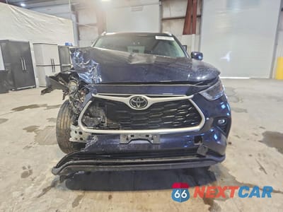 Piąte zdjęcie samochodu w środku: 2024 TOYOTA HIGHLANDER XLE VIN:5TDKDRBH1RS531898 - miniatura