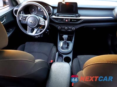 Zdjęcie 8 z 12 samochodu: 2020 KIA FORTE LXS VIN:3KPF24AD9LE150794 - miniatura