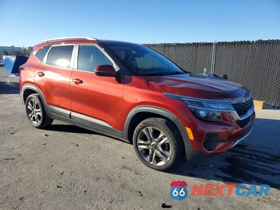 Czwarte zdjęcie samochodu z boku: 2021 KIA SELTOS S VIN:KNDEU2AA9M7218884 - miniatura