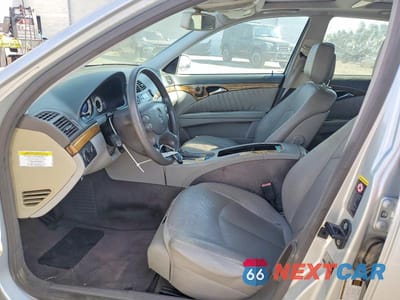 Zdjęcie 7 z 12 samochodu: 2007 MERCEDES-BENZ E 550 VIN:WDBUF72X87B021999 - miniatura