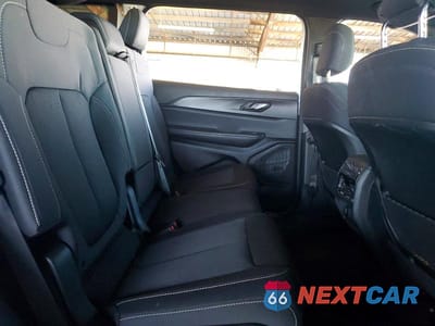 Zdjęcie 11 z 13 samochodu: 2024 JEEP GRAND CHEROKEE L LAREDO VIN:1C4RJKAG5R8618926 - miniatura