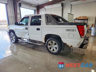 Drugie zdjęcie samochodu z przodu: 2004 CHEVROLET AVALANCHE K1500 VIN:3GNEK12T84G172010 - miniatura