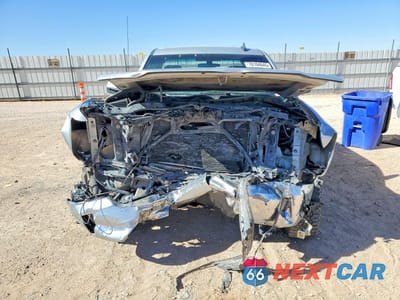 Piąte zdjęcie samochodu w środku: 2017 CHEVROLET SILVERADO C1500 LT VIN:3GCPCREC8HG159529 - miniatura