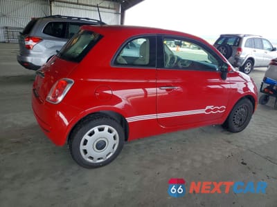 Trzecie zdjęcie samochodu z tyłu: 2015 FIAT 500 POP VIN:3C3CFFAR1FT545362 - miniatura