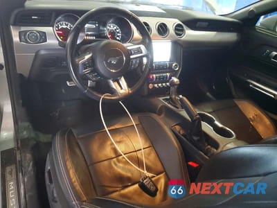 Zdjęcie 8 z 11 samochodu: 2022 FORD MUSTANG VIN:1FATP8UH4N5119452 - miniatura