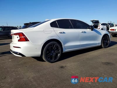 Trzecie zdjęcie samochodu z tyłu: 2024 VOLVO S60 ULTIMATE VIN:7JRH60FJ8RG293945 - miniatura