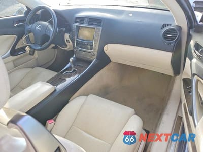 Zdjęcie 8 z 12 samochodu: 2010 LEXUS IS 250C BASE VIN:JTHFF2C25A2501844 - miniatura