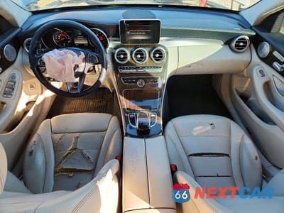 Zdjęcie 8 z 12 samochodu: 2015 MERCEDES-BENZ C 300 VIN:55SWF4JB5FU070327 - miniatura