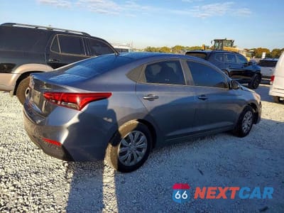 Trzecie zdjęcie samochodu z tyłu: 2019 HYUNDAI ACCENT SE VIN:3KPC24A39KE049344 - miniatura