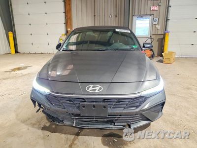 Piąte zdjęcie samochodu w środku: 2025 HYUNDAI ELANTRA HYBRID SEL SPORT VIN:KMHLM4DJ1SU159743 - miniatura
