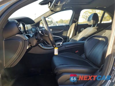 Zdjęcie 7 z 11 samochodu: 2017 MERCEDES-BENZ E 300 4MATIC VIN:WDDZF4KBXHA026936 - miniatura