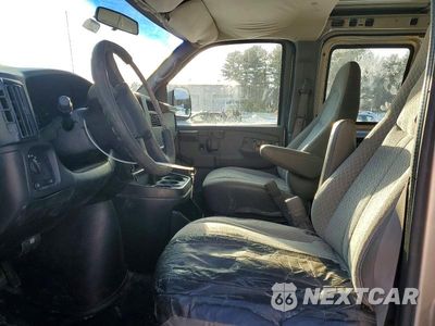 Zdjęcie 7 z 14 samochodu: 2004 CHEVROLET EXPRESS G2500 LT VIN:1GCGG25V441147853 - miniatura